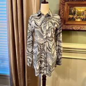 NWOT Lysse Schiffer Button Front Stretch Top Blouse Shirt Olive White US Size XS